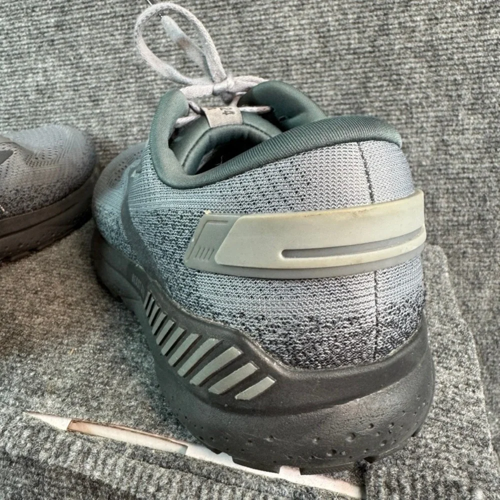 Brooks beast gts